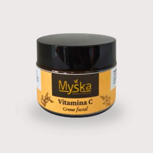 Crema facial con vitamina C